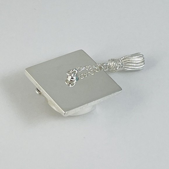 Tiffany & Co Graduation Cap with Tassel Pendant or Charm in Sterling Silver - Picture 4 of 8